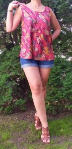 Bluzka mazaje z ozdobnymi guzikami Real Vintage