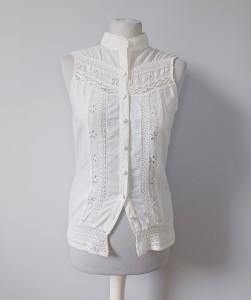 Biała bluzka z haftem NEXT