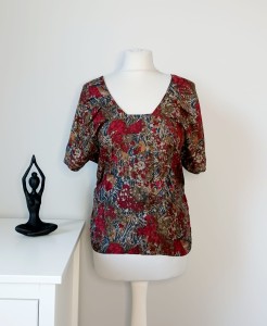 Delikatna bluzka z jedwabiem