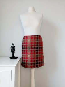 Spódniczka w kropki z wełną
