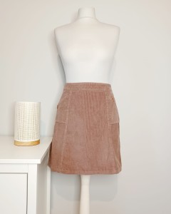 Sztruksowa krótka spódniczka
