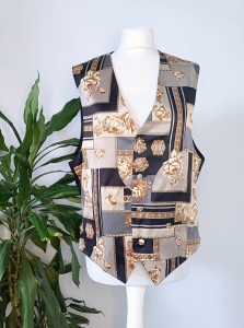 Jedwabna kamizelka w róże