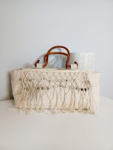 Mała torebka z muszelkami